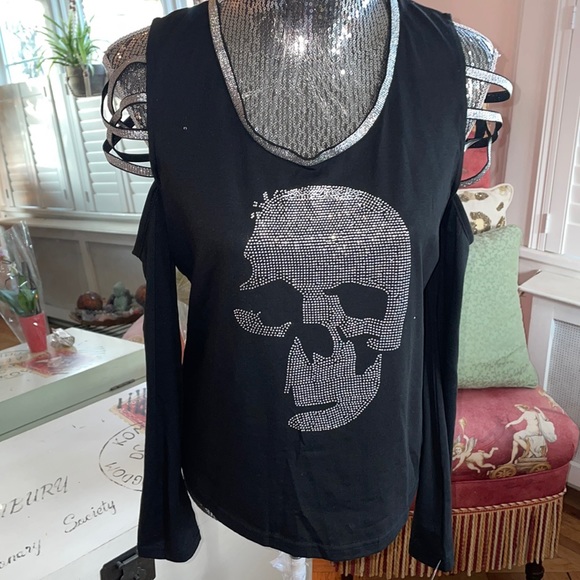 Tops - Skull Embellished Long Sleeve